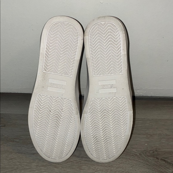 TOMS Earthwise Black Slip-On Sneakers – Women’s Size 6 - Picture 6 of 7